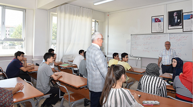 Yaz Dönemi Ücretsiz Kurslarından 7 Bin 228 Öğrenci Yararlanıyor