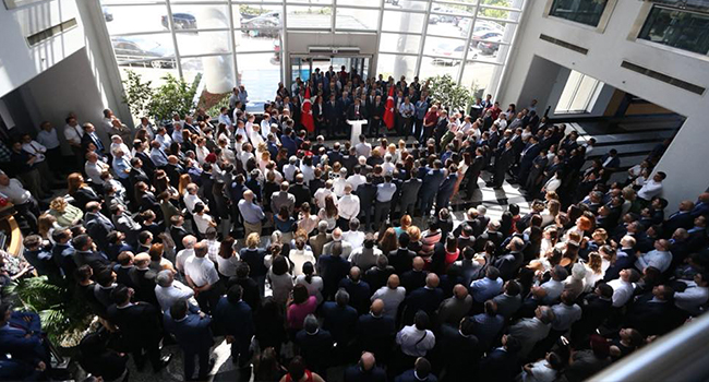 ZEYBEKCİ YENİ KABİNEYE BAŞARI DİLEDİ