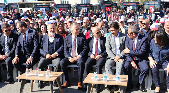 OTOBÜS İŞLETMESİ TESİSLERİNİN AÇILIŞI DA YAPILDI