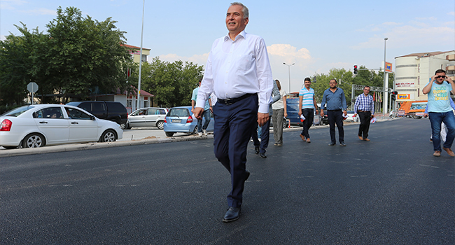 DENİZLİ’YE 2 BİN 100 KM ASFALT DÖKÜLDÜ