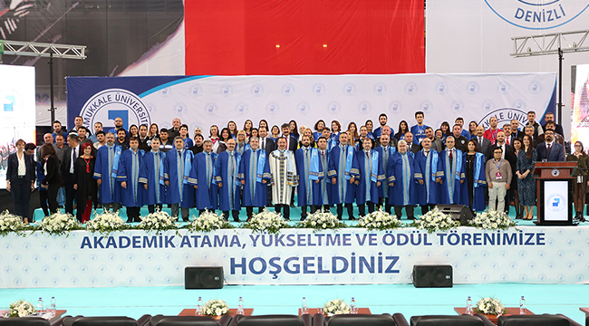 211 ÖĞRETİM ÜYESİ AKADEMİK CÜBBESİNİ GİYDİ