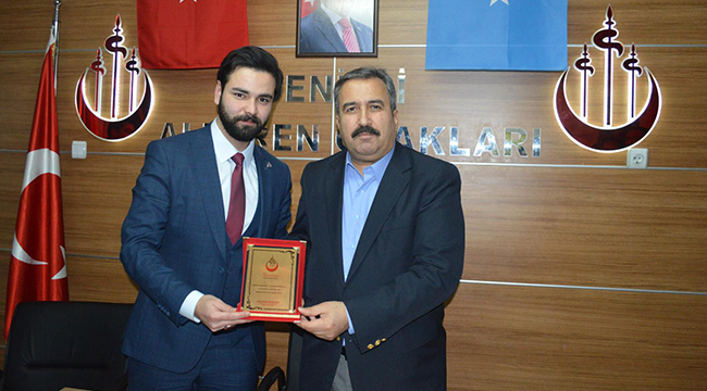 MÜDÜR DEMİR BAŞARININ TEMELLERİNİ ANLATTI