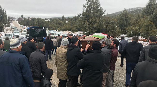 KAZADA ÖLEN GENÇ KIZ TOPRAĞA VERİLDİ