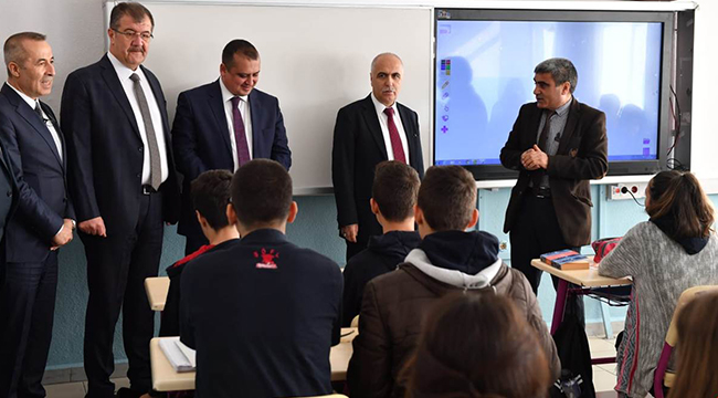 VALİ KARAHAN ÇİVRİL İLÇESİ'Nİ ZİYARET ETTİ