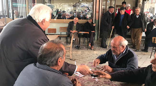 VATAN PARTİSİ ADAYI GÜLEÇ GÜNEYLİLERİ DİNLEDİ