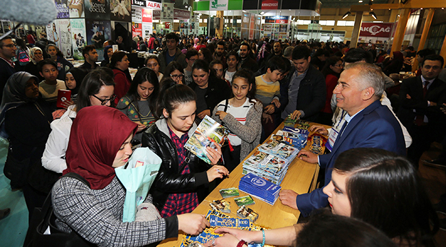 EGE’NİN KİTAP FUARI 3. KEZ AÇILIYOR