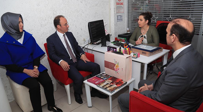 ÖRKİ RUHSATLARI BİZZAT TAKDİM ETTİ