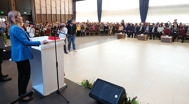 Yılsonu Sergisinde Başkan Doğan Şov!