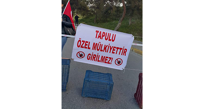 Tapulu arazimiz deyip Pamukkale yolunu kapattılar