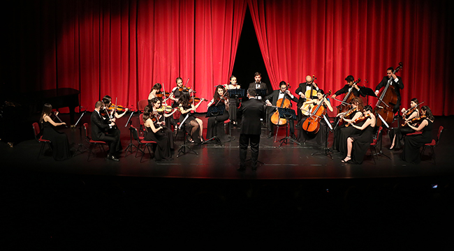 PAÜ Gençlik Oda Orkestrası İzleyiciden Tam Not Aldı