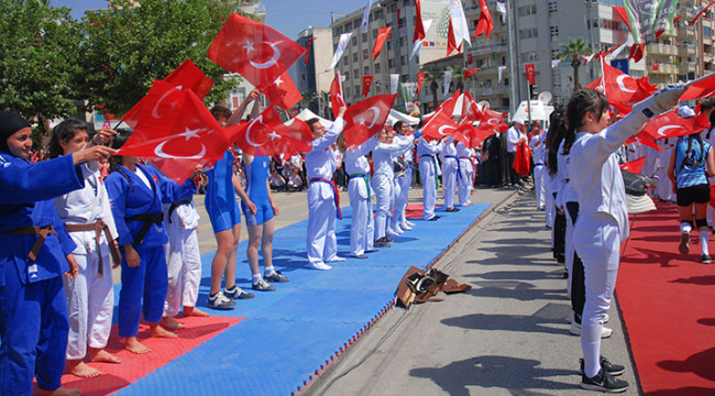 Denizli’de 19 Mayıs Coşkuyla Kutlandı