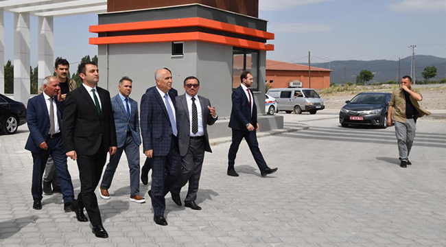 Vali Karahan Honaz’ı Ziyaret Etti