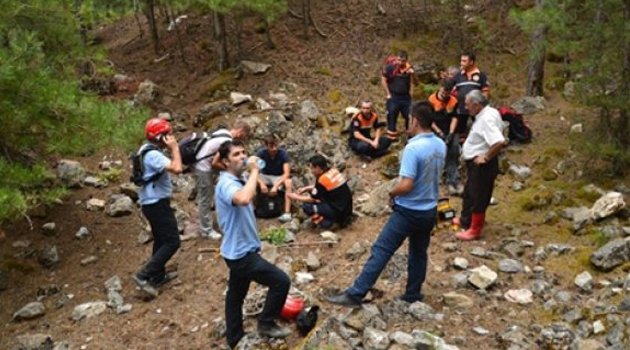 AFAD, 3 GENCİ UÇURUMDAN KURTARDI