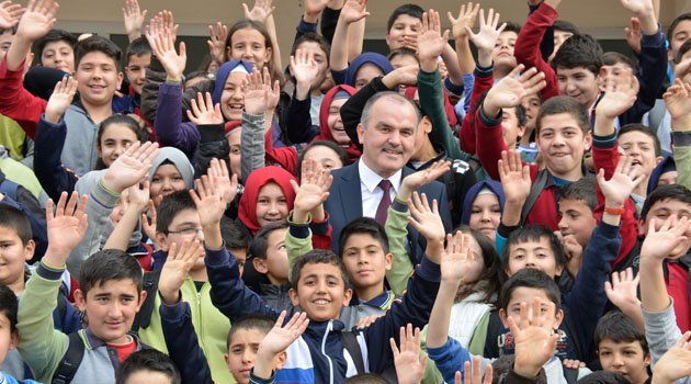 BAŞKAN GÜRLESİN: “EĞİTİME DESTEĞİMİZ SÜRECEK”