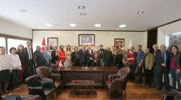 Başkan Zolan şairleri ağırladı
