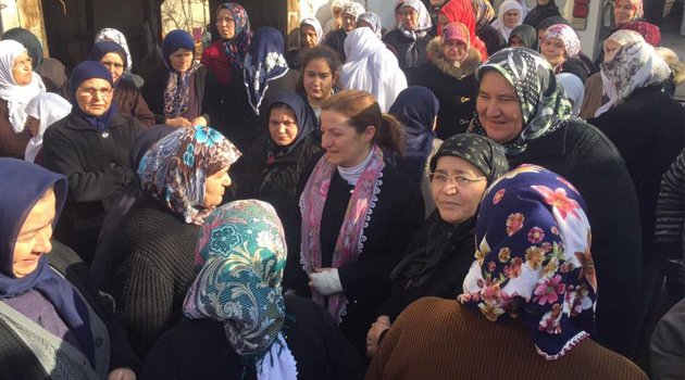 Basmacı kadınlardan övgü aldı