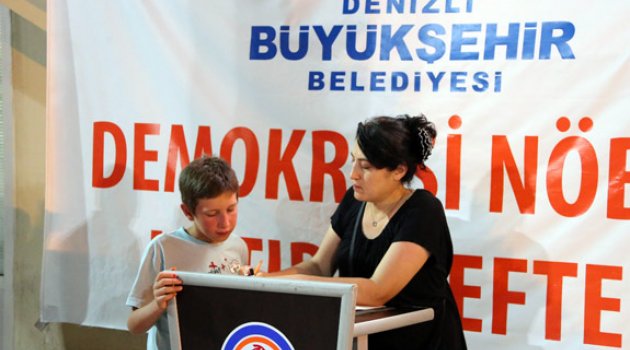 Binlerce Denizlili tarihe not düştü