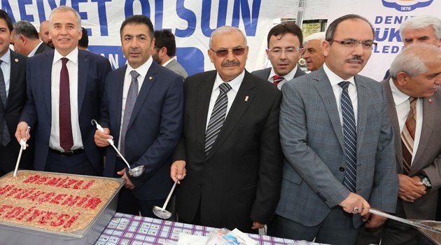 Büyükşehir aşure geleneğini sürdürüyor