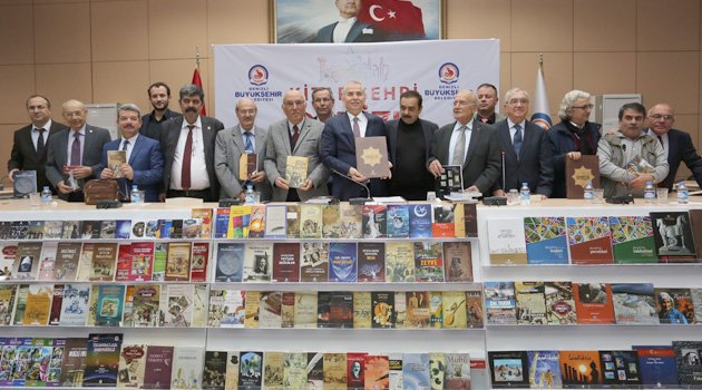 Büyükşehir’den Ege’nin en büyük kitap fuarı