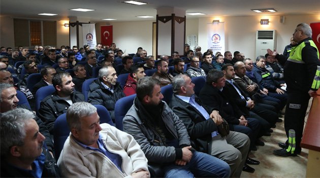 Büyükşehir’den minibüs şoförlerine eğitim