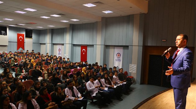 Büyükşehir’den sınav motivasyonu semineri
