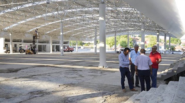 ÇAMELİ PAZARYERİ’NİN İNŞAATI BİTİYOR