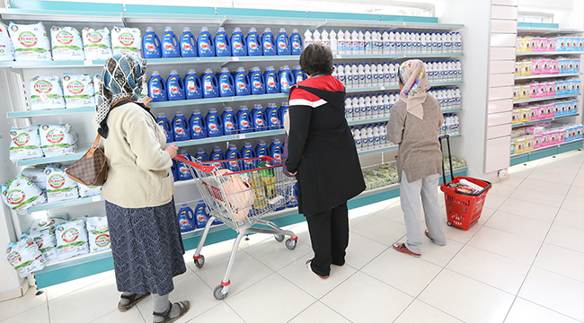 PAMUKKALE SOSYAL MARKET 4 BİN AİLEYE ULAŞTI