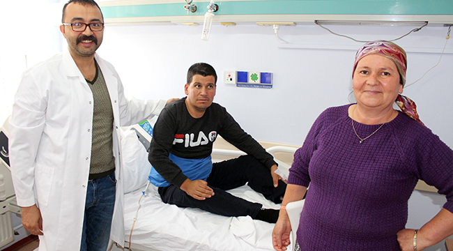 DDH’DE İLK KEZ SIRTÜSTÜ BÖBREK AMELİYATI YAPILDI