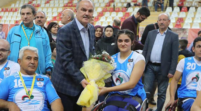 MAVİ-BEYAZLI TAKIM 3’TE 3 YAPTI