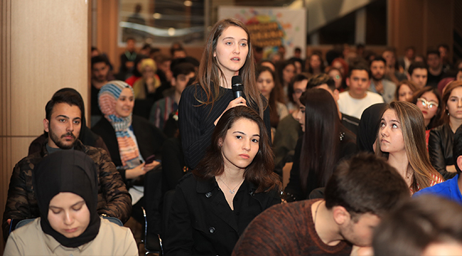 GENÇLER SORDU BAŞKAN ZOLAN YANITLADI