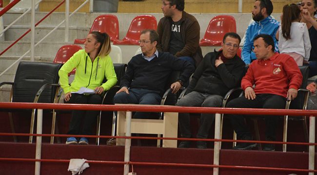 BADMİNTON'IN YILDIZLARI DENİZLİ'DEN GEÇTİ