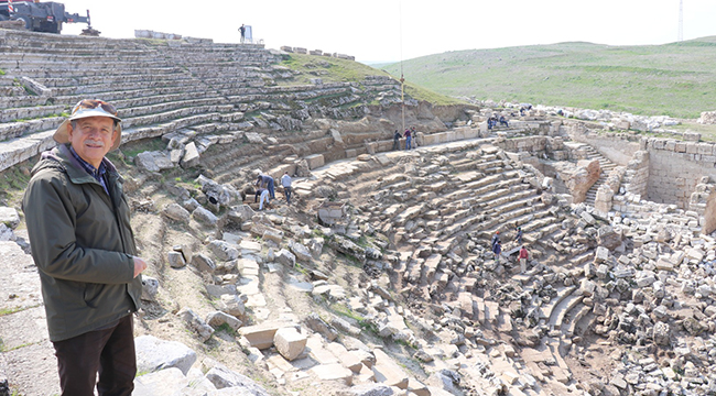 Laodikya Tiyatrosu Tamamen Ayağa Kaldırılacak