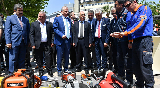 O Aracı Gören Dönüp Bir Daha Baktı