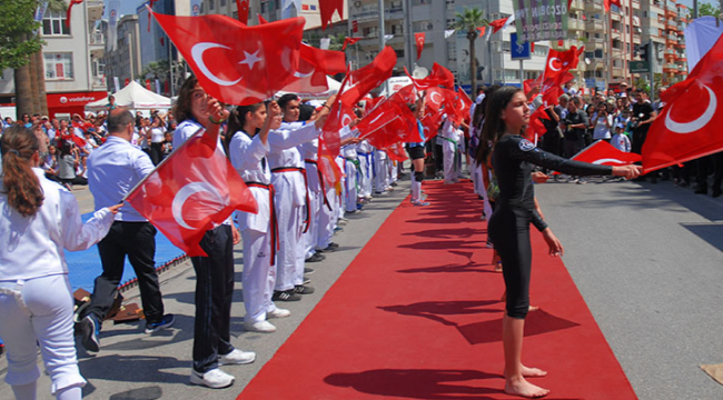 Denizli’de 19 Mayıs Coşkuyla Kutlandı