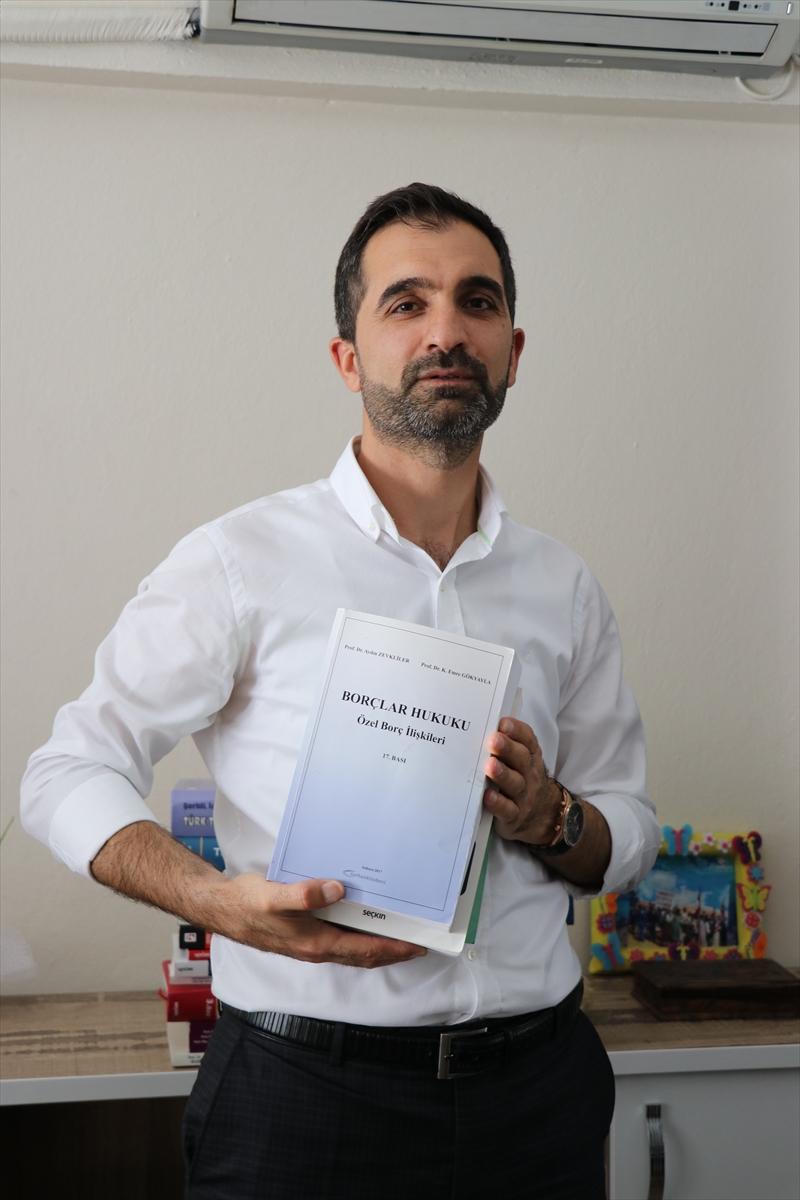 Avukat Olan Öğretmenden İbretlik Hikaye