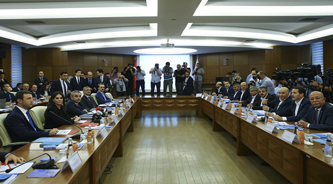 TOPLU SÖZLEŞME GÖRÜŞMELERİ HAYAL KIRIKLIĞI YARATTI