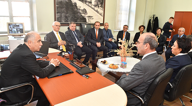 EĞİTİM TARİHİ MÜZESİNE EMEĞİ GEÇENLER ÖDÜLLENDİRİLDİ