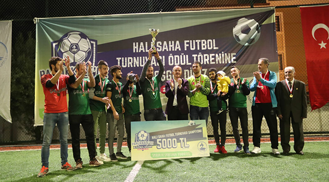 PAMUKKALE’DE 8. FUTBOL ŞÖLENİ HEYECANI SONA ERDİ