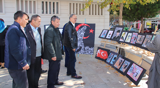 TAVAS'TA ATATÜRK SERGİSİ'NE YOĞUN İLGİ