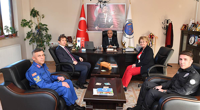 VALİ KARAHAN ÇARDAK VE BOZKURT’TAYDI