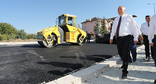 DENİZLİ’YE 2 BİN 100 KM ASFALT DÖKÜLDÜ