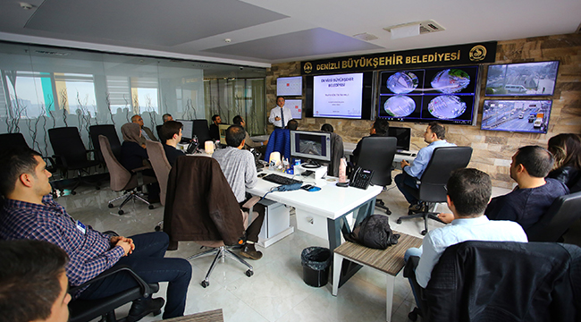 İMO’DAN BÜYÜKŞEHİR TRAFİK YÖNETİM MERKEZİ’NE ZİYARET