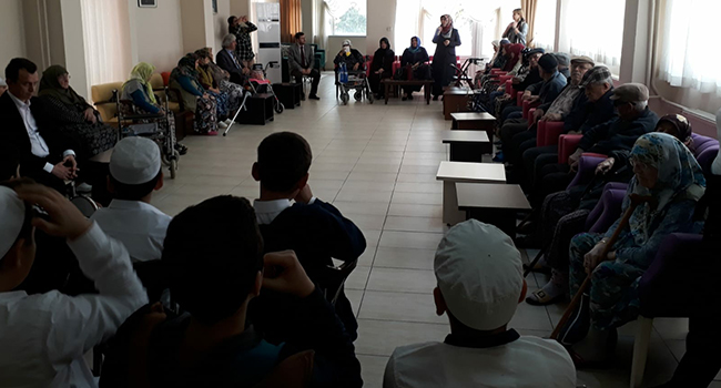 MÜFTÜLÜKTEN HUZUREVİNE ANLAMLI ZİYARET