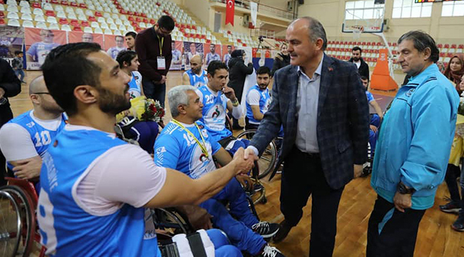 MAVİ-BEYAZLI TAKIM 3’TE 3 YAPTI