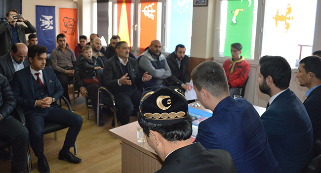 ALPEREN OCAKLARI “DOĞU TÜRKİSTAN’DA ZULME HAYIR”DEDİ
