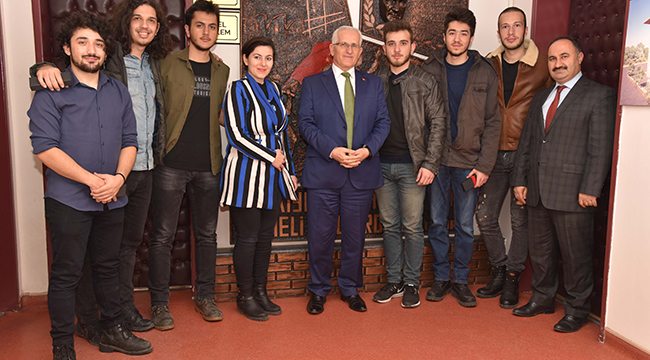 GENÇLER BARIŞ ABİLERİNİ UNUTMADI