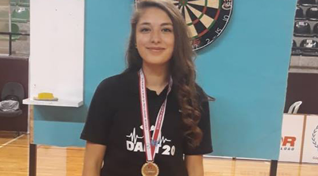 MERVE DENİZLİ'NİN GURURU OLDU