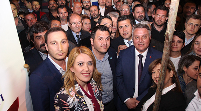YÜZLERCE MERKEZEFENDİLİ MİTİNGE AKIN ETTİ