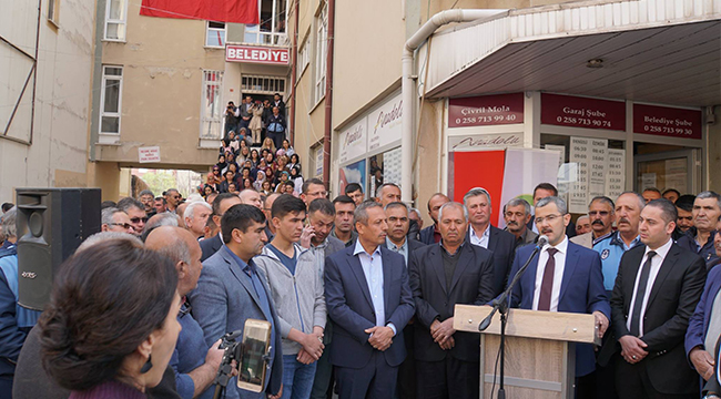 ÇİVRİL BELEDİYESİ'NDE DEVİR TESLİM YAPILDI
