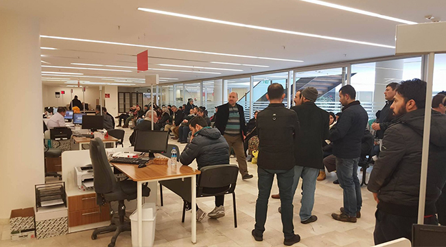 Duyan O Müdürlüğe Koştu